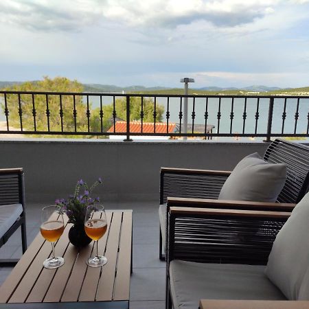 Apartmani Sara 2 Betina  Extérieur photo