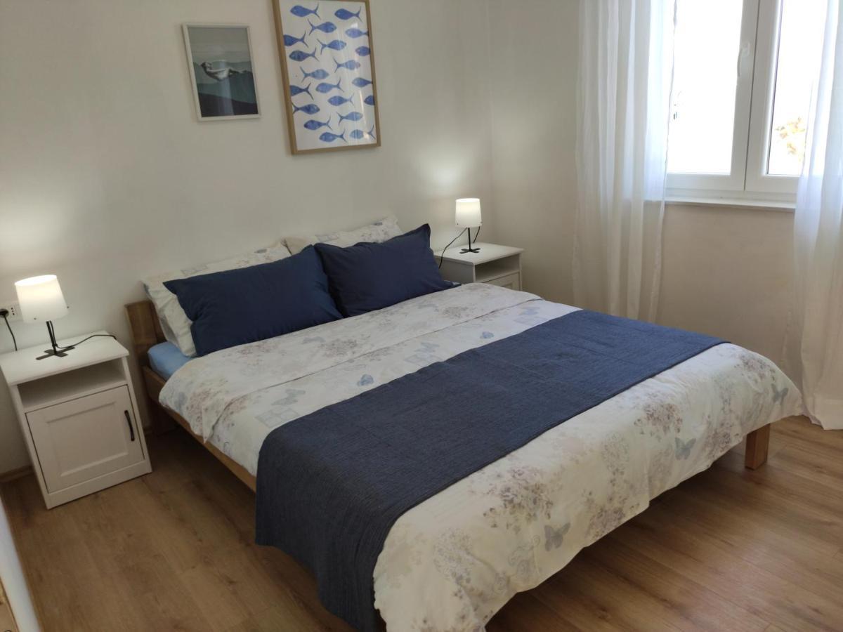 Apartmani Sara 2 Betina  Extérieur photo