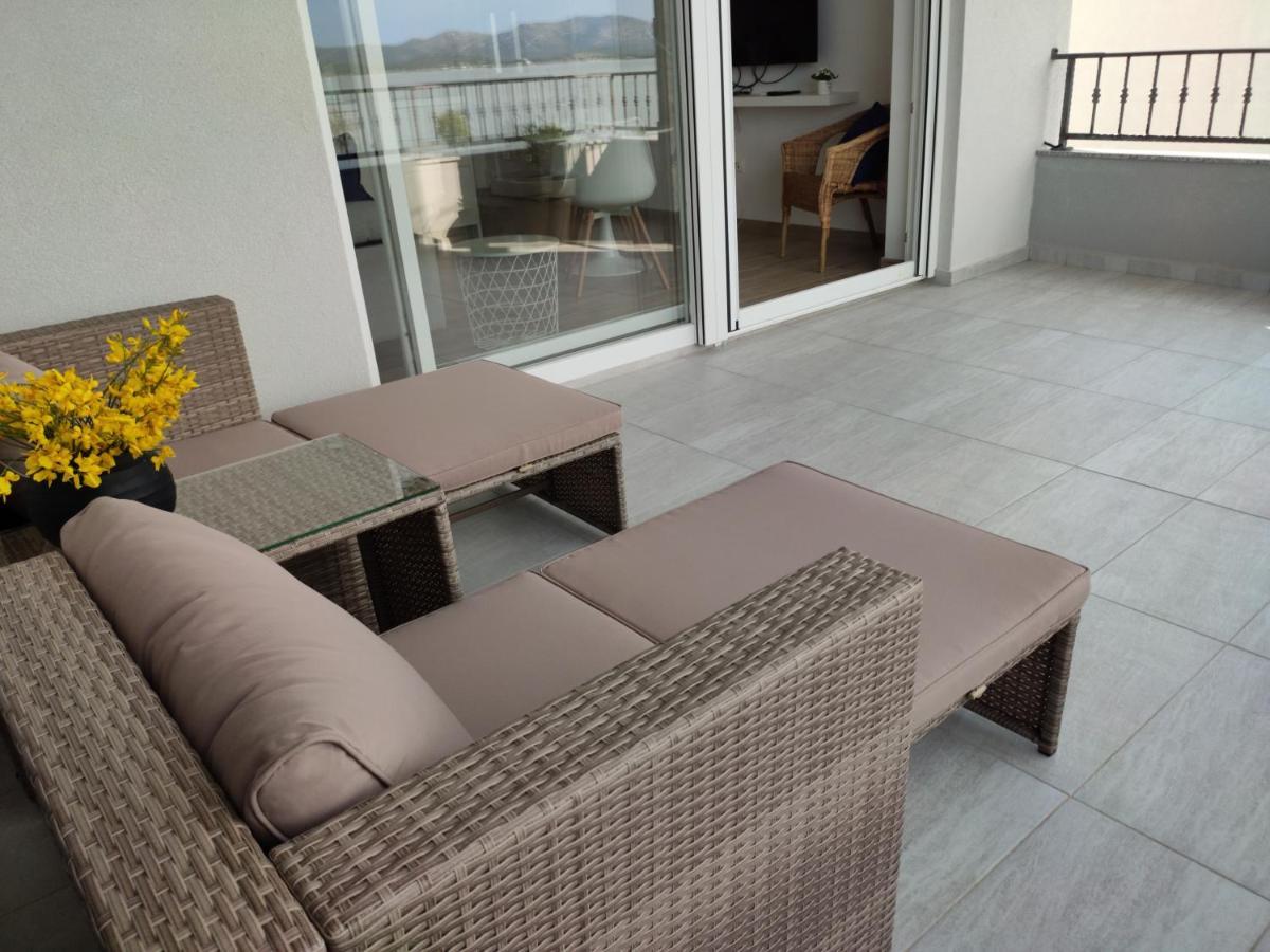 Apartmani Sara 2 Betina  Extérieur photo